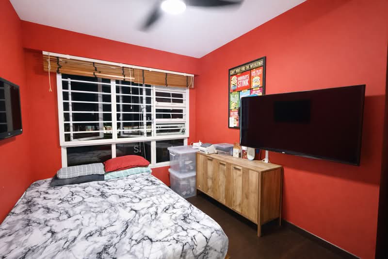 296C Bukit Batok Street 22 HDB Flat For Sale at S$ 698,000 | PropertyGuru Singapore - Bedroom