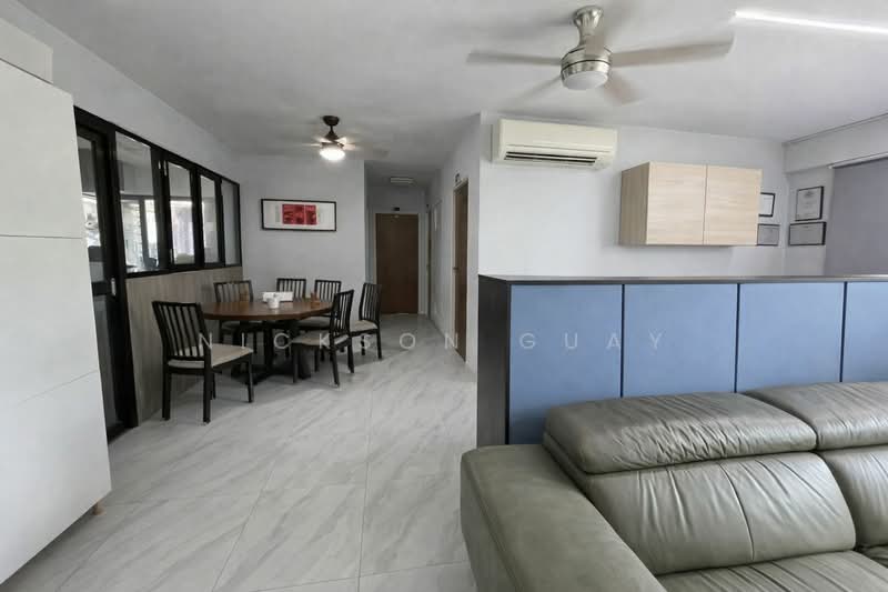 807C Choa Chu Kang Avenue 1 HDB Flat For Sale at S$ 665,000 | PropertyGuru Singapore - Dining Room