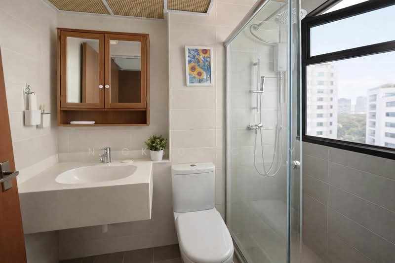 807C Choa Chu Kang Avenue 1 HDB Flat For Sale at S$ 665,000 | PropertyGuru Singapore - Bathroom