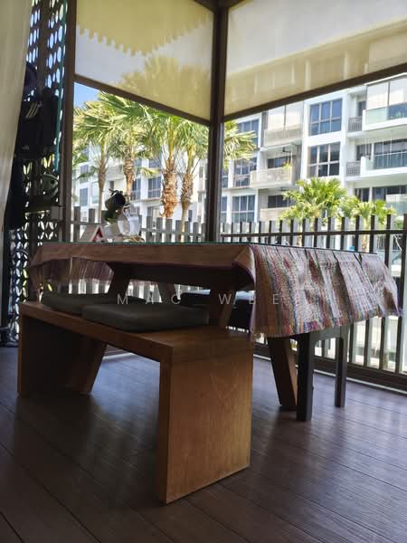 The Inflora Condominium For Sale at S$ 1,420,000 | PropertyGuru Singapore - Balcony