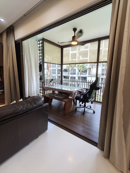 The Inflora Condominium For Sale at S$ 1,420,000 | PropertyGuru Singapore - Balcony