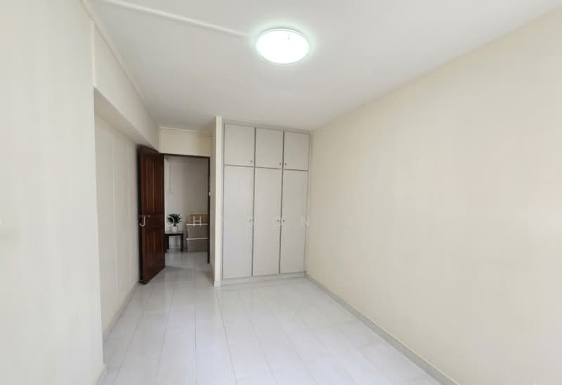 295 Choa Chu Kang Avenue 2 HDB Flat For Sale at S$ 550,000 | PropertyGuru Singapore - Bedroom