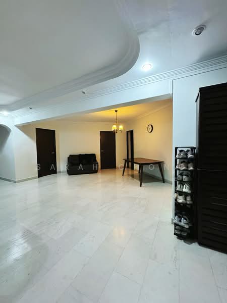 203 Bukit Batok Street 21, 203 Bukit Batok Street 21, 3 Bedrooms, 1,431 sqft, HDB Flat For Sale, by Sarah Chong, 500095956 - Living Room - PropertyGuru.com.sg
