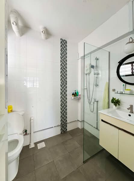 203 Bukit Batok Street 21, 203 Bukit Batok Street 21, 3 Bedrooms, 1,431 sqft, HDB Flat For Sale, by Sarah Chong, 500095956 - Bathroom - PropertyGuru.com.sg