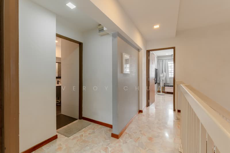 429 Tampines Street 41 HDB Flat For Sale at S$ 899,999 | PropertyGuru Singapore - Corridor