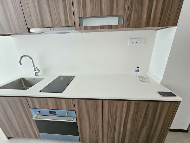 Lentor Modern, 3 Lentor Central, 1 Bedroom, 527 sqft, Condominium For Rent, by Benjamin Tan Boo Tian, 500095975 - Kitchen - PropertyGuru.com.sg