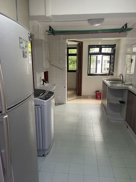 21 Ghim Moh Road, 21 Ghim Moh Road, 2 Bedrooms, 65 sqft, HDB Flat For Rent, by Christina Loh, 500095988 - Kitchen - PropertyGuru.com.sg