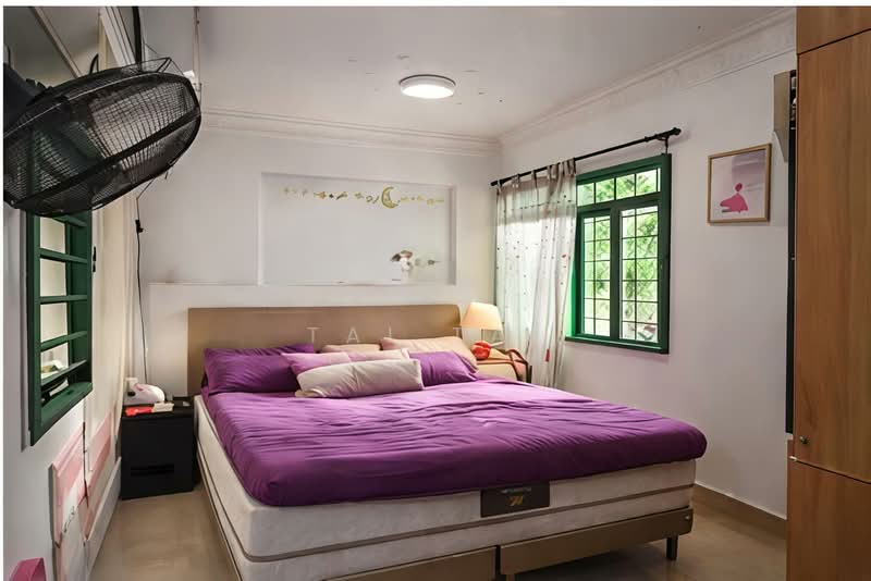 687B Woodlands Drive 75 HDB Flat For Sale at S$ 560,000 | PropertyGuru Singapore - Bedroom