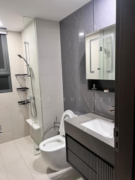 Bellewaters Executive Condominium For Sale at S$ 2,000,000 | PropertyGuru Singapore - Bathroom