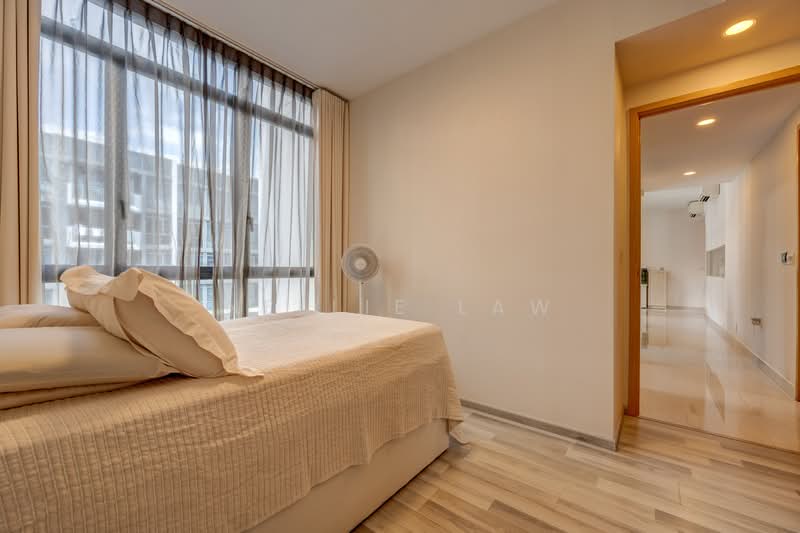 La Fiesta Condominium For Sale at S$ 1,990,000 | PropertyGuru Singapore - Master Bedroom