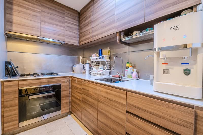 The Panorama Condominium For Sale at S$ 2,100,000 | PropertyGuru Singapore - Kitchen