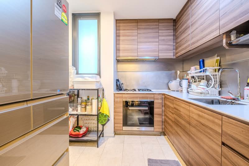 The Panorama Condominium For Sale at S$ 2,100,000 | PropertyGuru Singapore - Kitchen