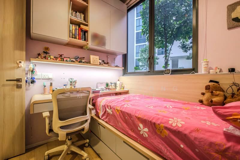 The Panorama Condominium For Sale at S$ 2,100,000 | PropertyGuru Singapore - Bedroom