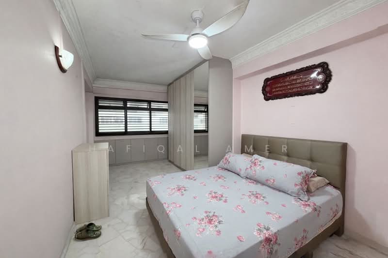 516 Jelapang Road HDB Flat For Sale at S$ 540,000 | PropertyGuru Singapore - Bedroom