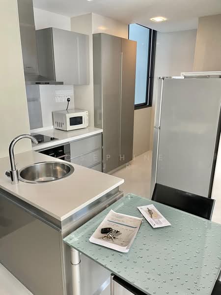 The Suites @ Central, 57-57A Devonshire Road, 1 Bedroom, 657 sqft, Condominium For Rent, by Josephine Lim J R 林婕容 (区域分行董事 ), 500096015 - Kitchen - PropertyGuru.com.sg