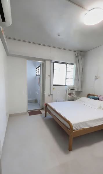 108 Bukit Batok West Avenue 6 HDB Flat For Sale at S$ 548,000 | PropertyGuru Singapore - Bedroom