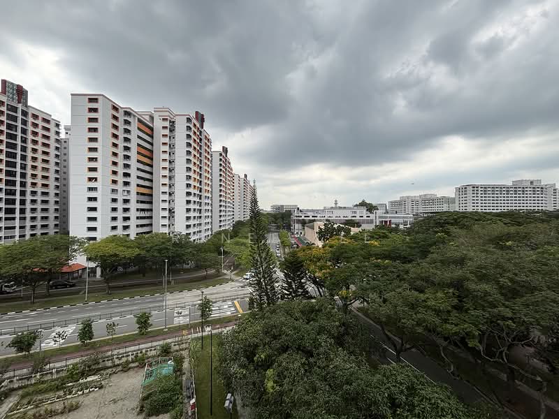 111 Ho Ching Road HDB Flat For Sale at S$ 440,000 | PropertyGuru Singapore - Exterior