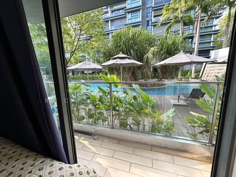 Hedges Park Condominium Condominium For Sale at S$ 1,220,000 | PropertyGuru Singapore - Balcony