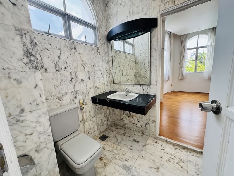 82 Sennett avenue Semi-Detached House For Sale at S$ 11,000,000 | PropertyGuru Singapore - Bathroom