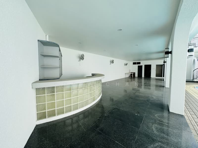 82 Sennett avenue Semi-Detached House For Sale at S$ 11,000,000 | PropertyGuru Singapore - Pool lounge 