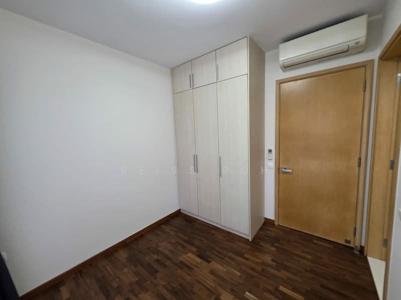 A Treasure Trove Condominium For Sale at S$ 1,780,000 | PropertyGuru Singapore - Bedroom