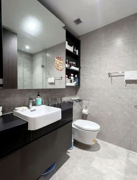 Parc Clematis, 8F Jalan Lempeng, 2 Bedrooms, 743 sqft, Condominium For Rent, by Zen Tan, 500096106 - Bathroom - PropertyGuru.com.sg