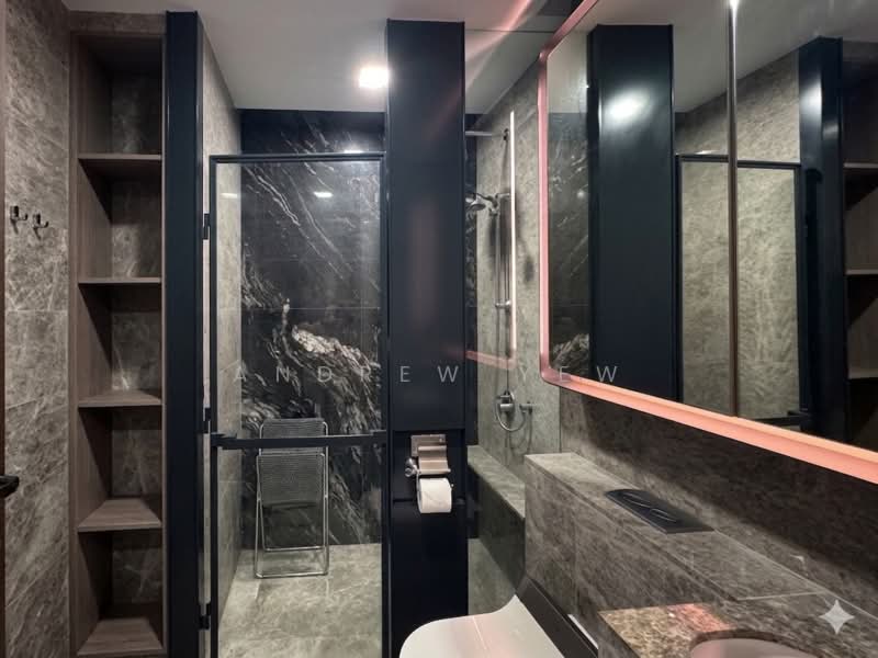 Van Holland Condominium For Sale at S$ 1,980,000 | PropertyGuru Singapore - Bathroom