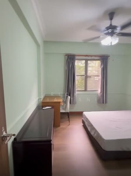 Parc Vista, 454 Corporation Road, 1 Bedroom, 150 sqft, Condominium For Rent, by Rick Khiantani, 500096123 - Bedroom - PropertyGuru.com.sg
