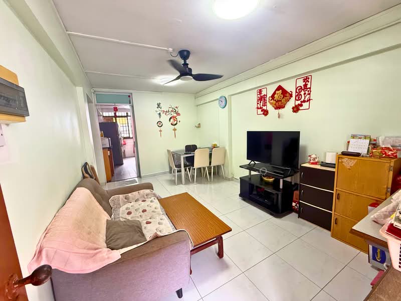 49 Circuit Road HDB Flat For Sale at S$ 320,000 | PropertyGuru Singapore - Living Room