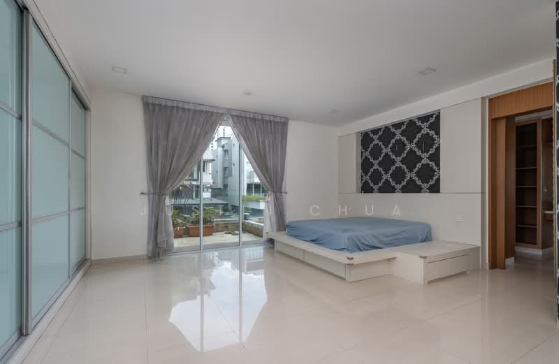Gerald Mugliston Estate, Mugliston Gradens, 6 Bedrooms, 5,000 sqft, Detached House For Rent, by Justin Chua, 500096137 - Bedroom - PropertyGuru.com.sg