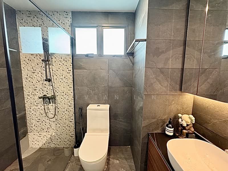 Mirage Tower Condominium For Sale at S$ 1,360,000 | PropertyGuru Singapore - Bathroom