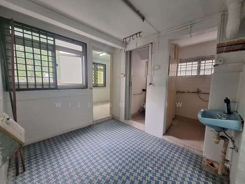2 Lorong 7 Toa Payoh HDB Flat For Sale at S$ 370,000 | PropertyGuru Singapore