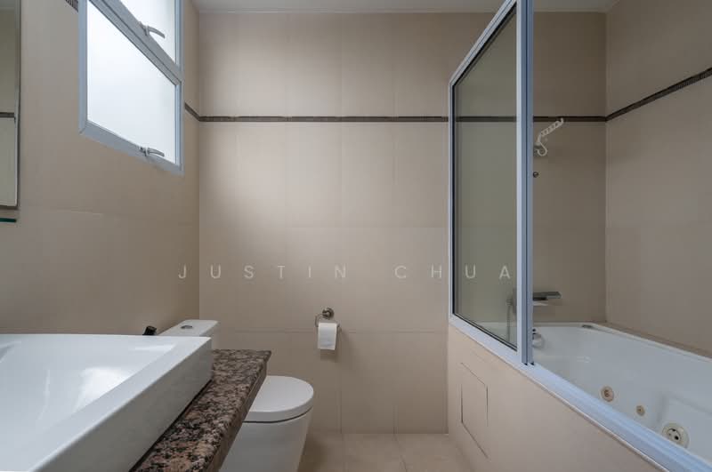 Gerald Mugliston Estate Detached House For Sale at S$ 7,600,000 | PropertyGuru Singapore - Bathroom