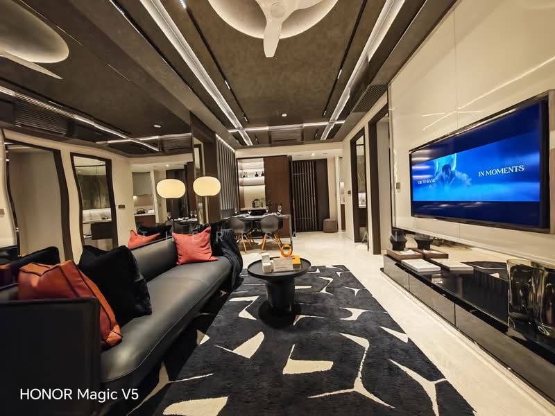 Newport Residences Apartment For Sale at S$ 1,427,000 | PropertyGuru Singapore - Living Room