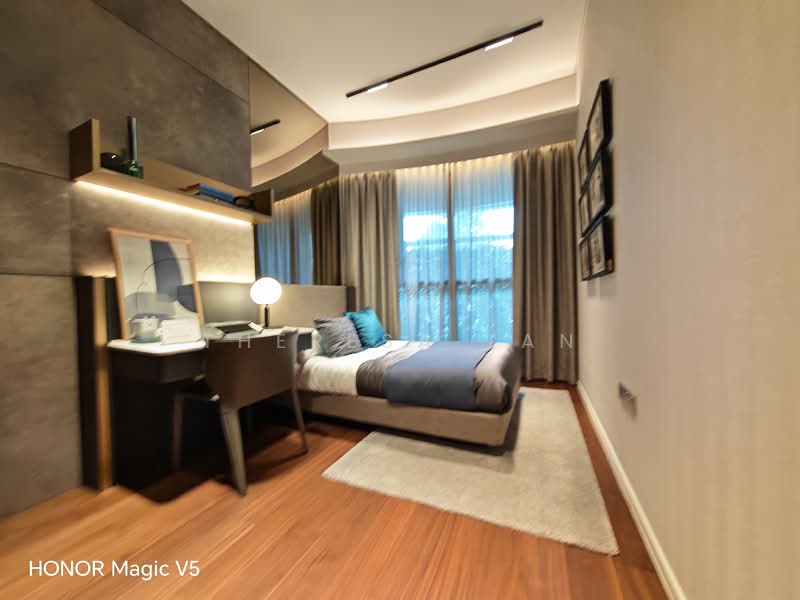Newport Residences Apartment For Sale at S$ 8,280,000 | PropertyGuru Singapore - Bedroom
