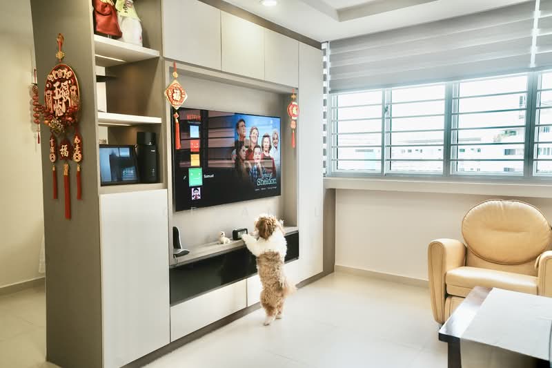 240 Serangoon Avenue 2 HDB Flat For Sale at S$ 930,000 | PropertyGuru Singapore - Living Room