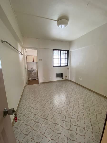 435 Ang Mo Kio Avenue 10 HDB Flat For Sale at S$ 490,000 | PropertyGuru Singapore - Interior