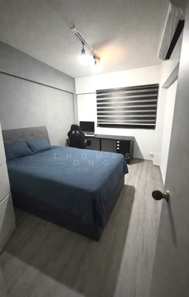 106 Bukit Batok Central HDB Flat For Sale at S$ 650,000 | PropertyGuru Singapore - Bedroom