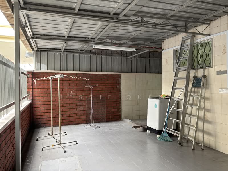 Koon Seng Road, Koong Seng Road, 4 Bedrooms, 2,222 sqft, Corner Terrace For Rent, by Jessie Quek, 500096202 - Exterior - PropertyGuru.com.sg