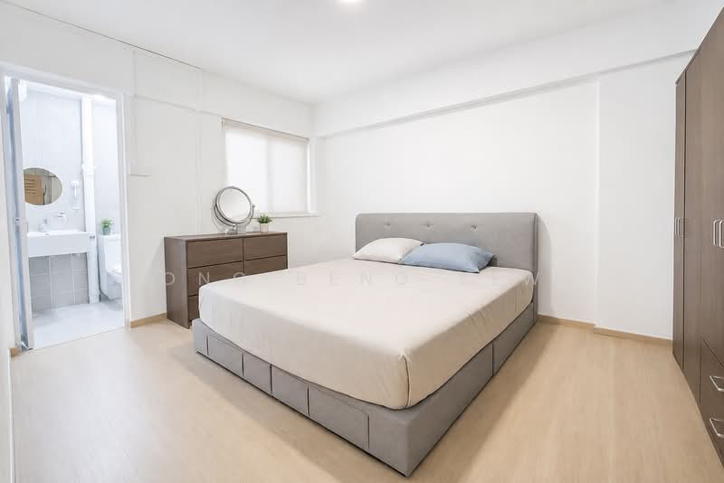 296 Tampines Street 22, 296 Tampines Street 22, 2 Bedrooms, 721 sqft, HDB Flat For Sale, by Ong Beng Yew, 500096203 - Bedroom - PropertyGuru.com.sg