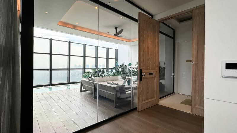 The Ritz-Carlton Residences Condominium For Sale at S$ 13,500,000 | PropertyGuru Singapore - Balcony