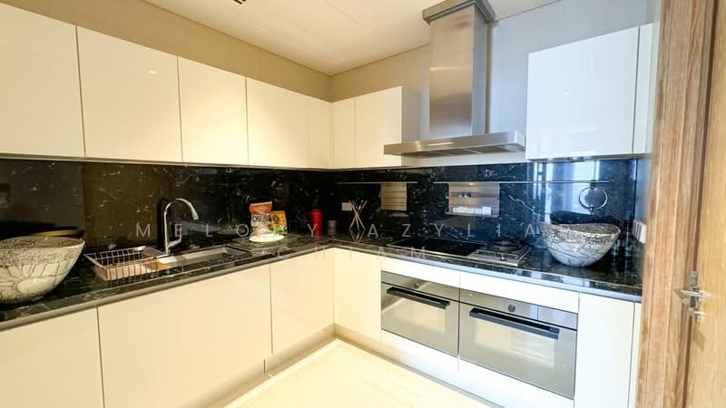 The Ritz-Carlton Residences Condominium For Sale at S$ 13,500,000 | PropertyGuru Singapore - Kitchen