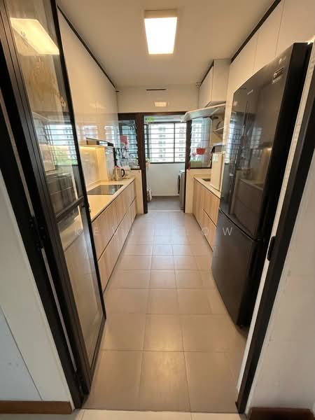 29 Ghim Moh Link HDB Flat For Sale at S$ 1,100,000 | PropertyGuru Singapore - Kitchen