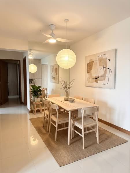 29 Ghim Moh Link HDB Flat For Sale at S$ 1,100,000 | PropertyGuru Singapore - Dining Room