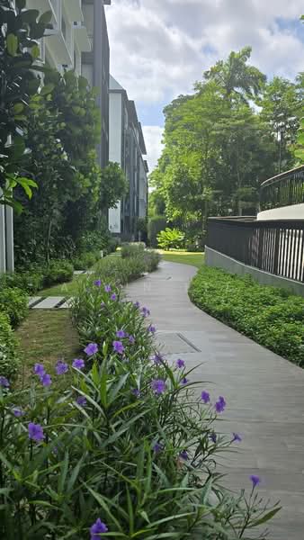 Mayfair Gardens Condominium For Sale at S$ 1,330,000 | PropertyGuru Singapore - Exterior