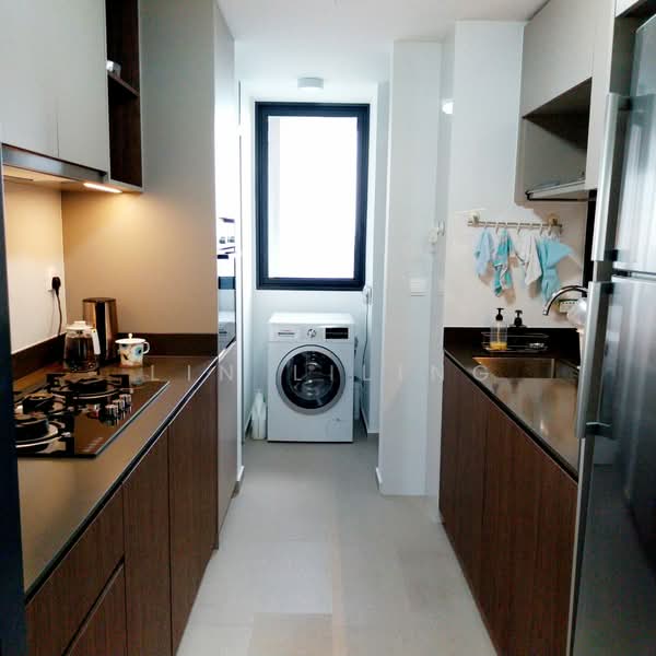 Whistler Grand, 109 West Coast Vale, 3 Bedrooms, 1,066 sqft, Condominium For Rent, by Lin Liling, 500096236 - Kitchen - PropertyGuru.com.sg