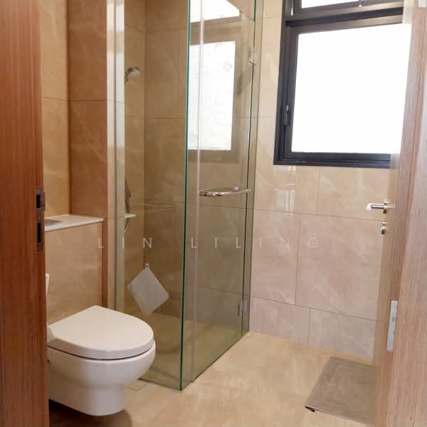 Whistler Grand, 109 West Coast Vale, 3 Bedrooms, 1,066 sqft, Condominium For Rent, by Lin Liling, 500096236 - Bathroom - PropertyGuru.com.sg