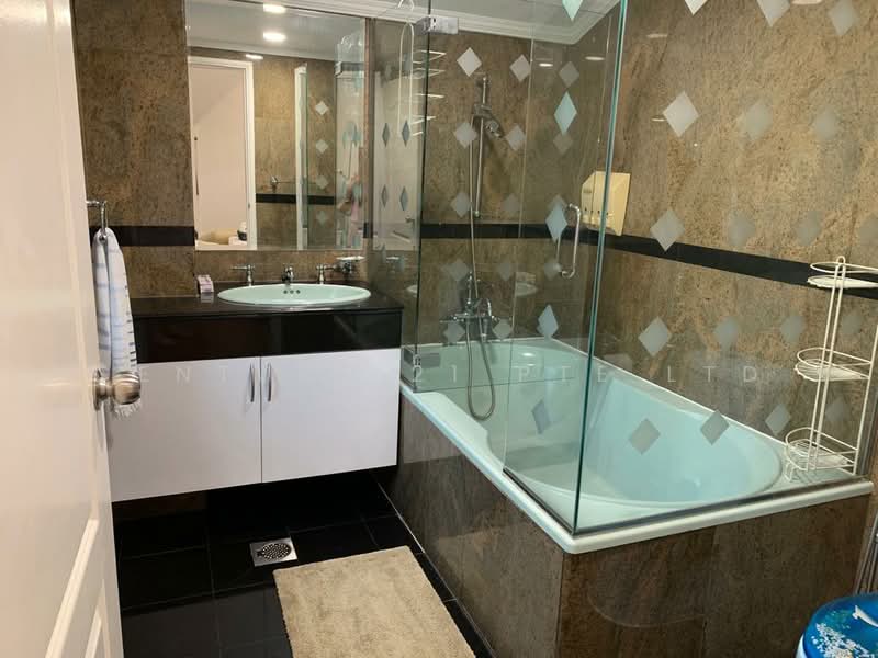 Serangoon Garden Estate, Medway Drive/ Serangoon Garden way/ Tavistock ave, 6 Bedrooms, 5,000 sqft, Bungalow House For Rent, by CONEE WUAN, 500096256 - PropertyGuru.com.sg