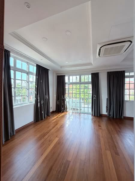 Serangoon Garden Estate, Medway Drive/ Serangoon Garden way/ Tavistock ave, 6 Bedrooms, 5,000 sqft, Bungalow House For Rent, by CONEE WUAN, 500096256 - Living Room - PropertyGuru.com.sg