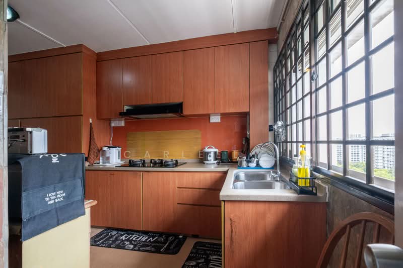 792 Choa Chu Kang North 6 HDB Flat For Sale at S$ 638,888 | PropertyGuru Singapore - Kitchen